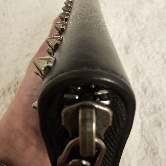 Christian Louboutin Cardholder - Picture 7 of 10